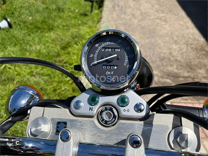 Suzuki Marauder 250 – Vista 3