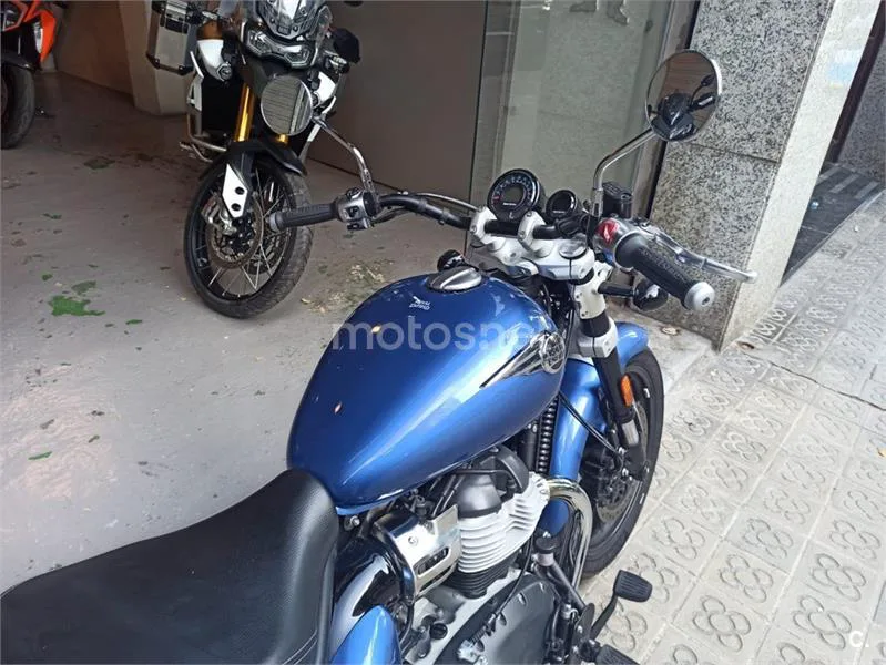 Royal Enfield Super Meteor 650 – Vista 5
