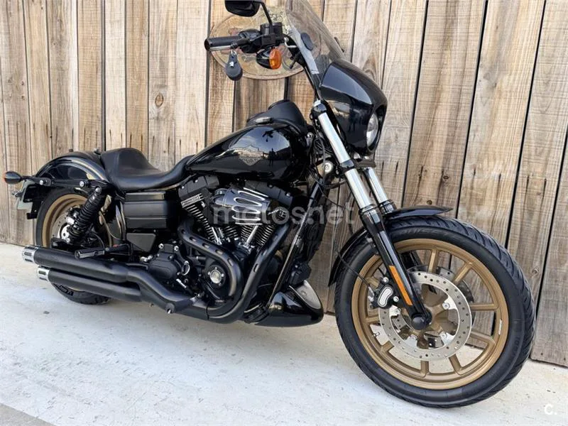 Harley-Davidson Dyna Low Rider – Vista 17