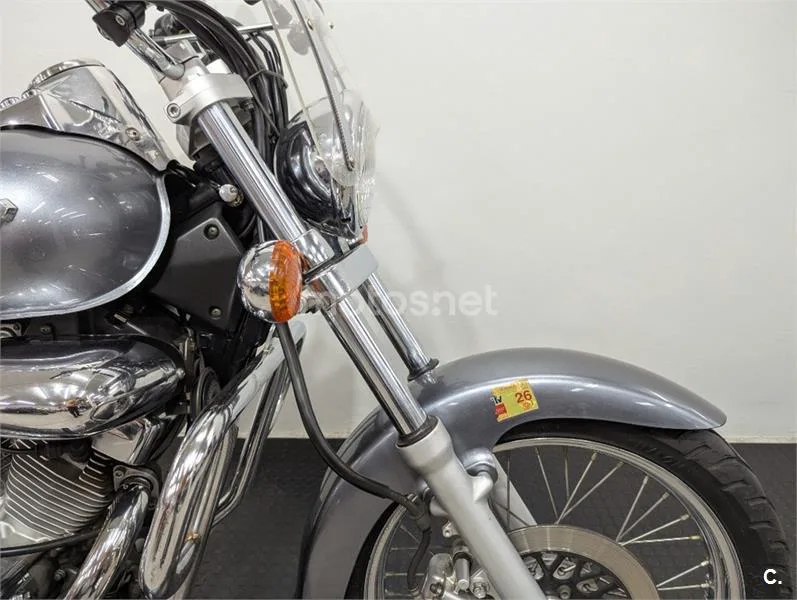 Suzuki Intruder 250 – Vista 6