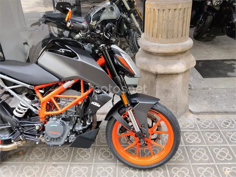 KTM 125 – Vista 6