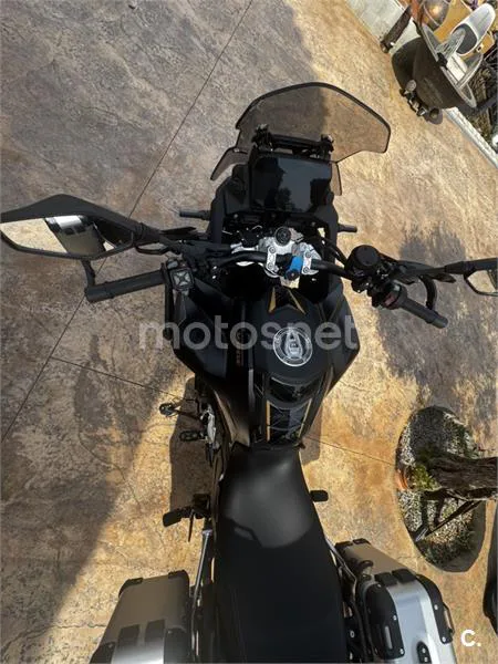 Voge 900 DSX – Vista 4