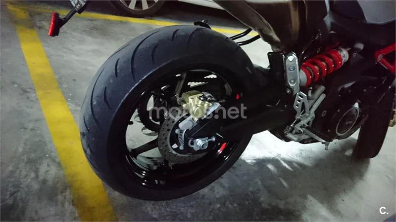 Aprilia Shiver 900 – Vista 7