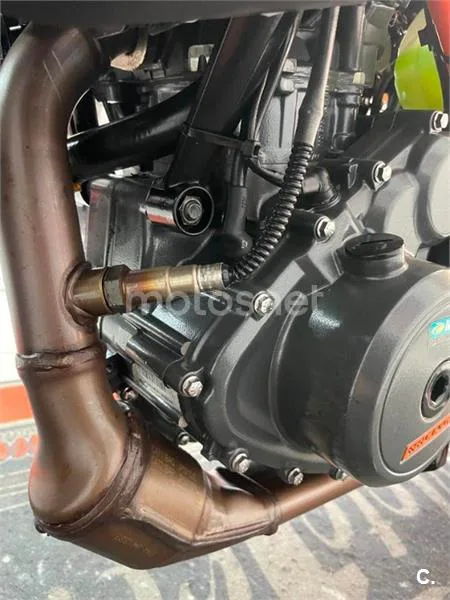 KTM 390 – Vista 14