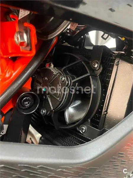 KTM 390 – Vista 16