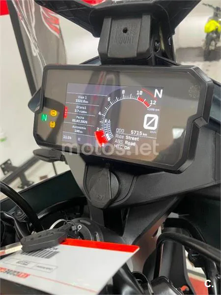KTM 390 – Vista 10