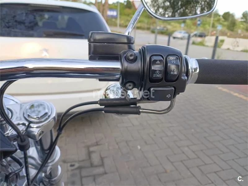 Harley-Davidson Dyna Low Rider – Vista 8