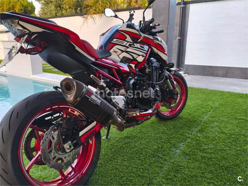 Kawasaki Z900 – Vista 3