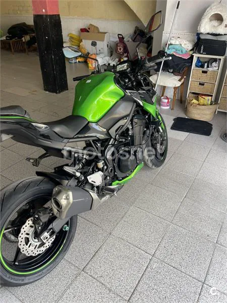 Kawasaki Z900 – Vista 3