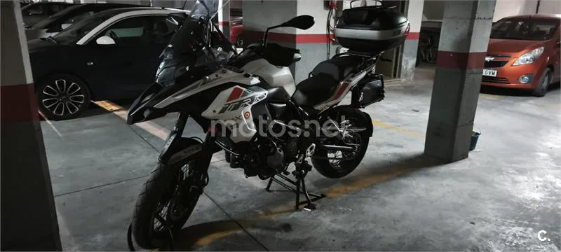Benelli TRK 502 – Vista 2