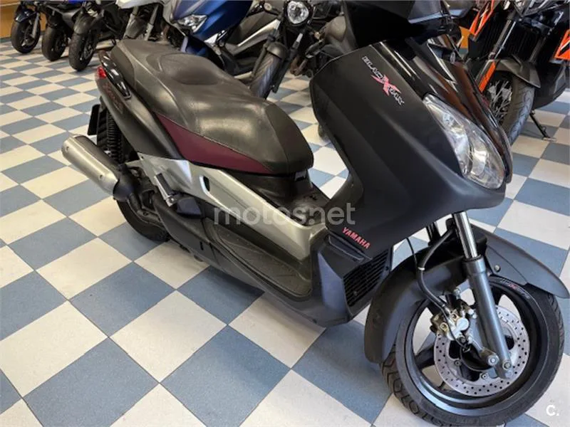 Yamaha XMAX 125 – Vista 11
