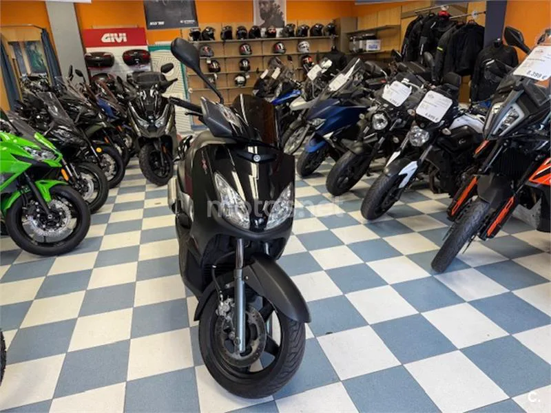 Yamaha XMAX 125 – Vista 4