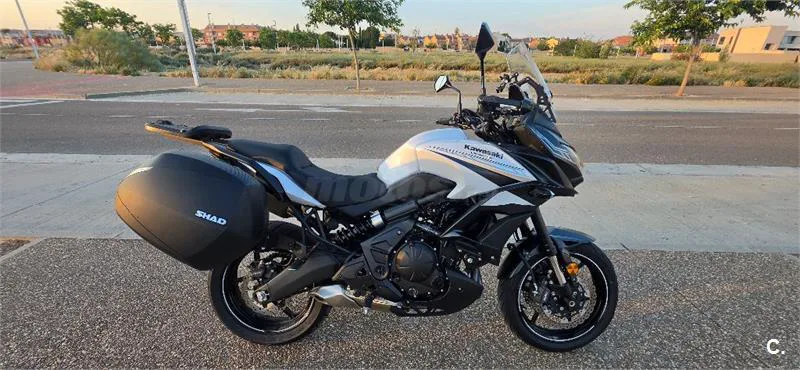 Kawasaki Versys – Vista 12