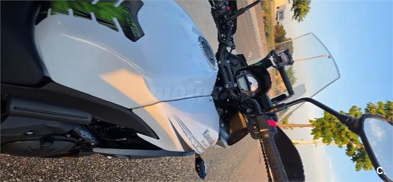 Kawasaki Versys – Vista 10