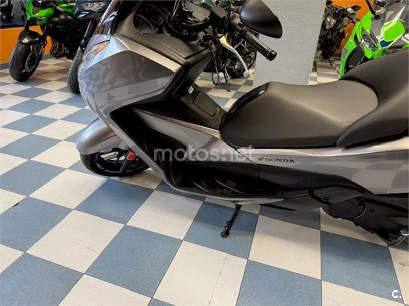 Honda Forza 300 – Vista 14