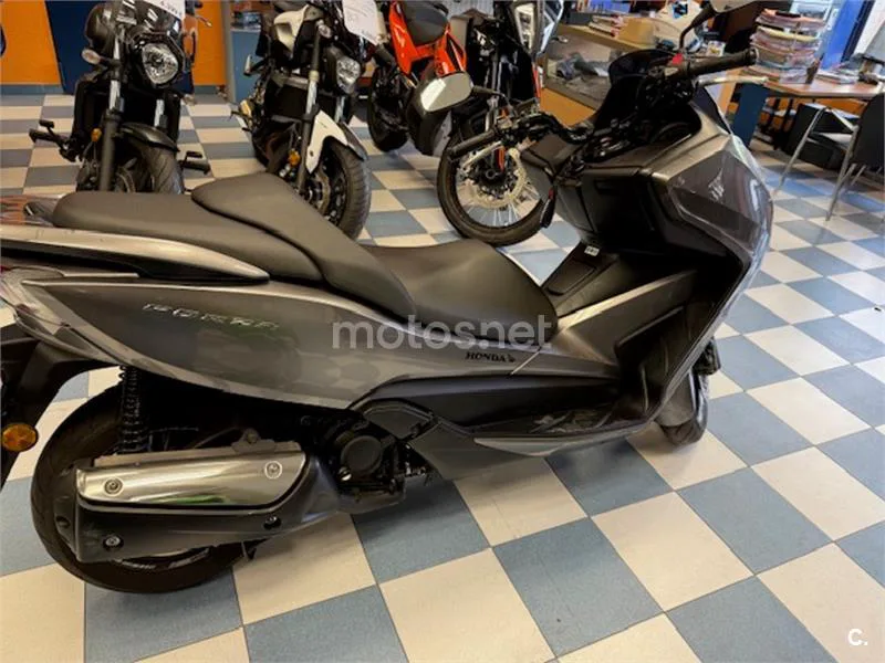 Honda Forza 300 – Vista 8