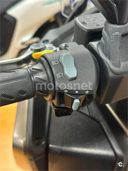 Kymco DTX 125 – Vista 11