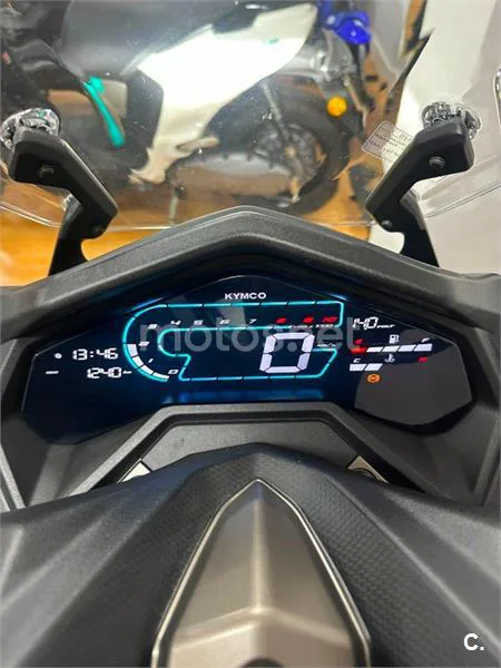 Kymco DTX 125 – Vista 12