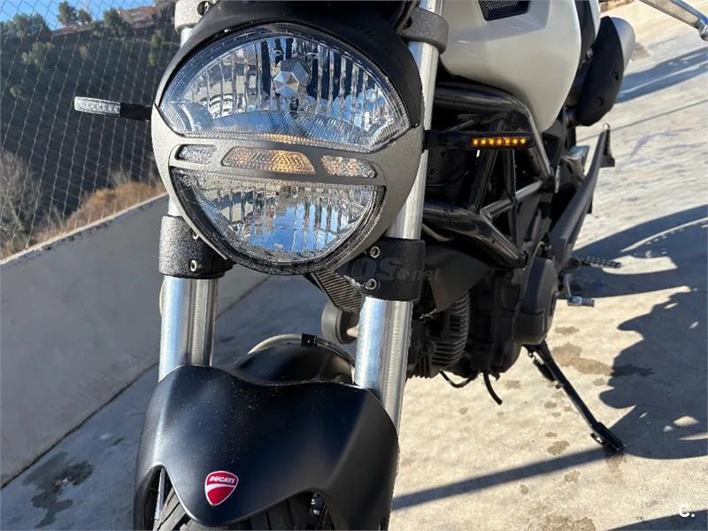 Ducati Monster 696 – Vista 6