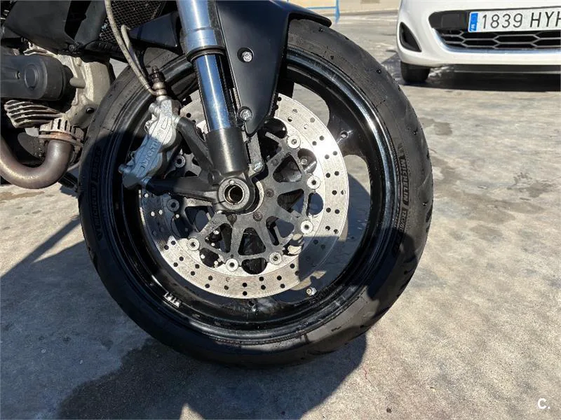 Ducati Monster 696 – Vista 8