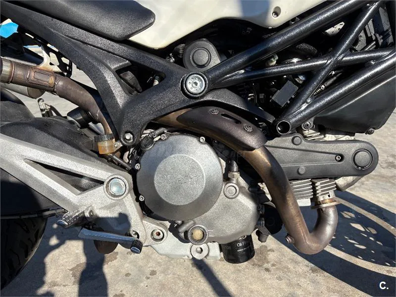Ducati Monster 696 – Vista 9