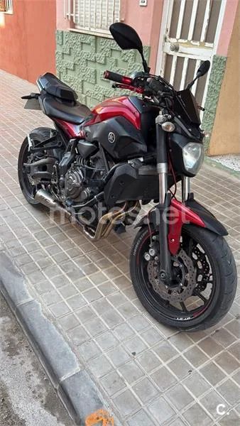 Yamaha MT-07 – Vista 2