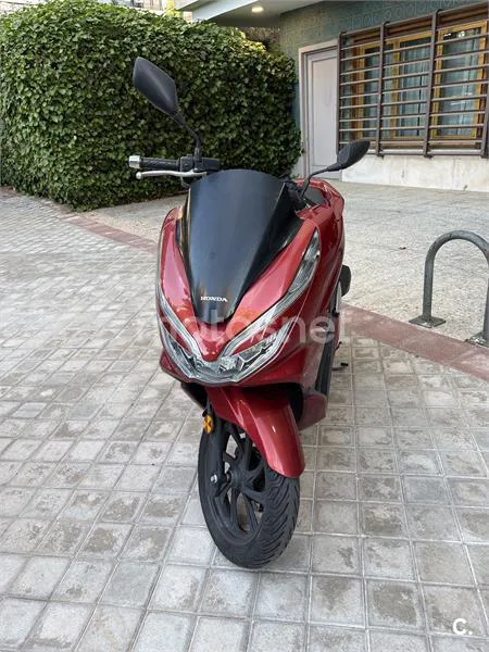 Honda PCX 125 – Vista 4
