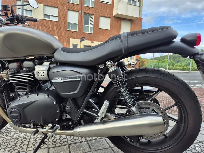 Triumph Street Twin – Vista 5