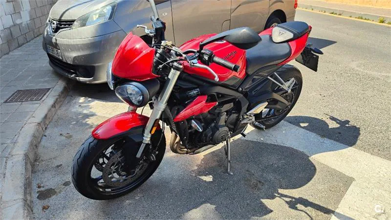 Triumph Street Triple – Vista 3