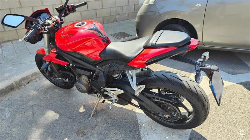 Triumph Street Triple – Vista 6