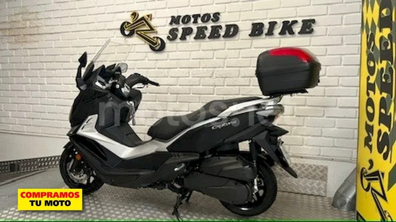 SYM Cruisym – Vista 7