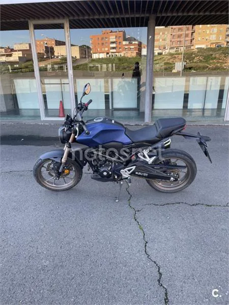 Honda CB 300 R – Vista 4