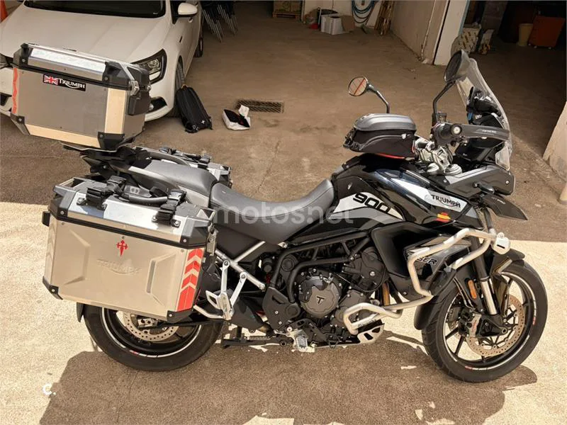 Triumph Tiger 900 – Vista 2