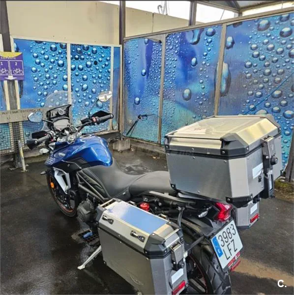Triumph Tiger 800 XRT – Vista 3