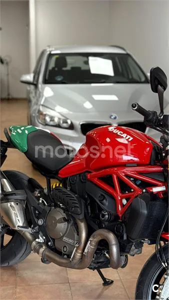 Ducati Monster 1200 – Vista 3