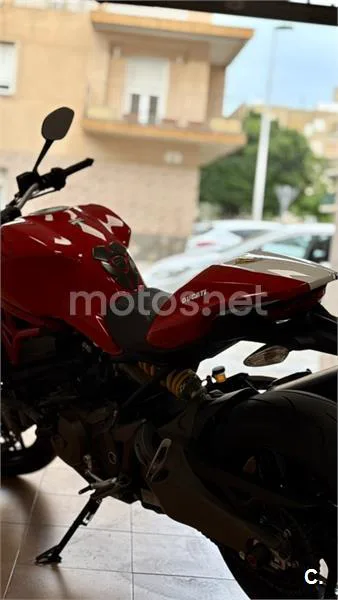 Ducati Monster 1200 – Vista 10