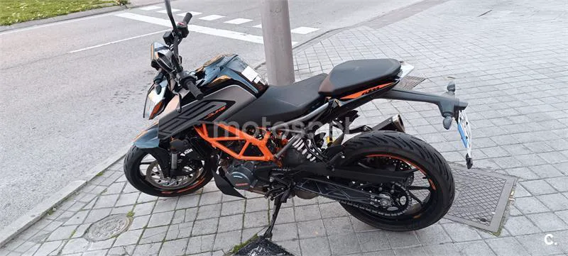 KTM 125 – Vista 3