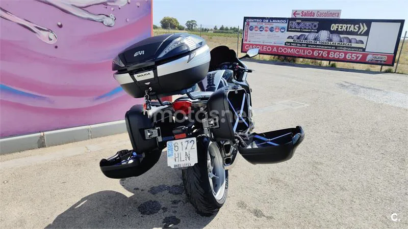 Honda VFR 1200 F DCT – Vista 2