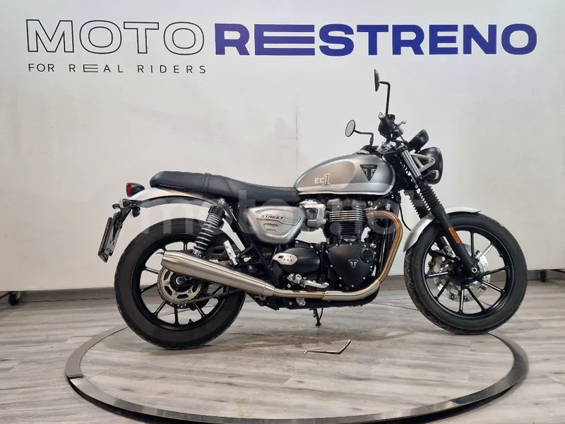 Triumph Street Twin – Vista 7