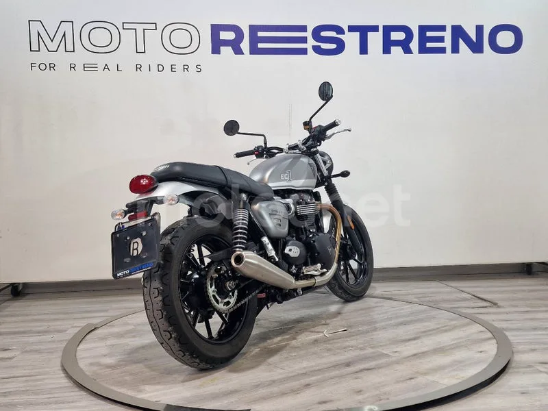 Triumph Street Twin – Vista 8