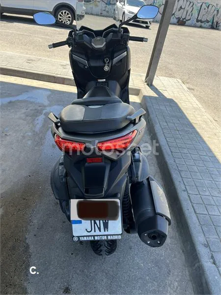 Yamaha XMAX 400 – Vista 3
