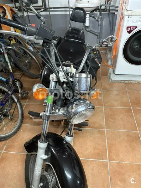 Suzuki Marauder 250 – Vista 3