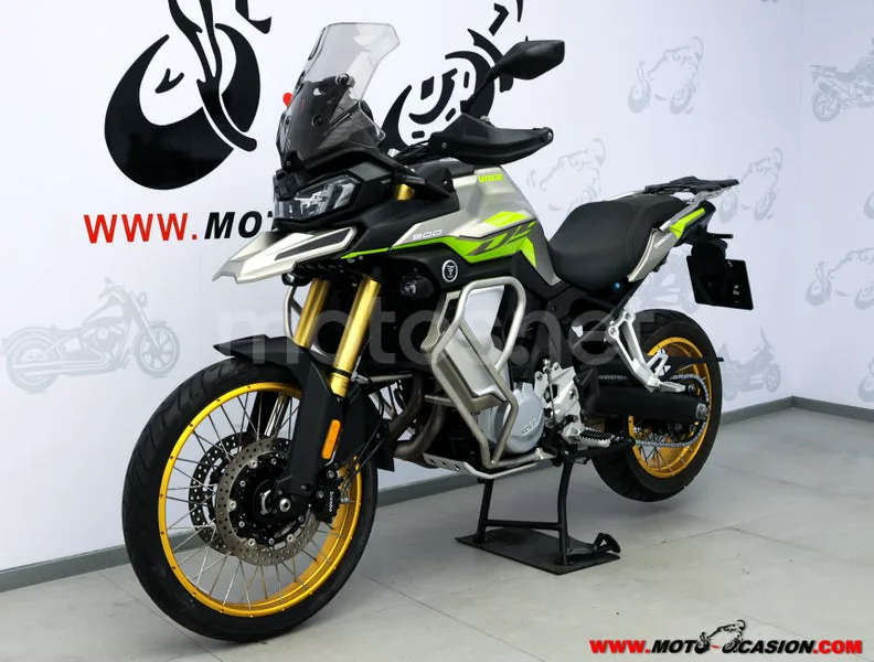 Voge 900 DSX – Vista 8