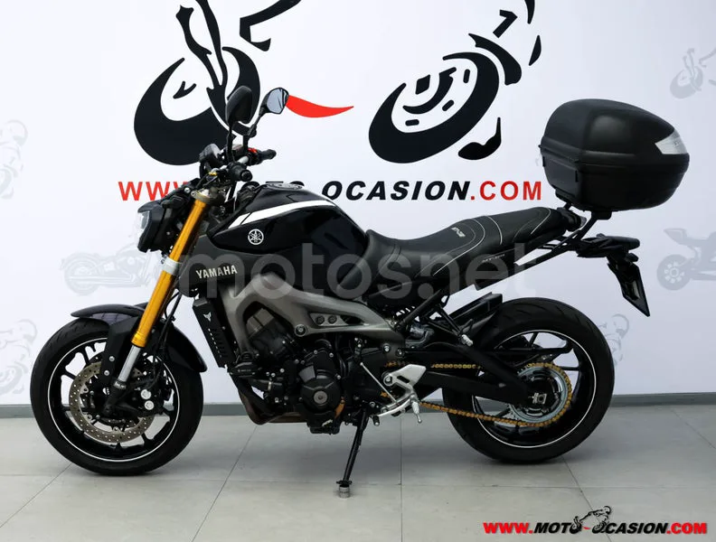 Yamaha MT-09 – Vista 13