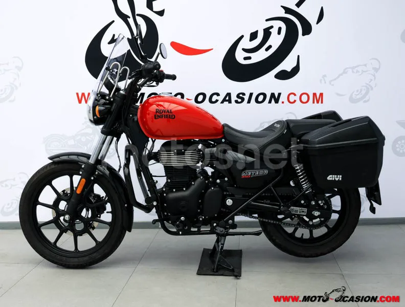 Royal Enfield Meteor 350 – Vista 7