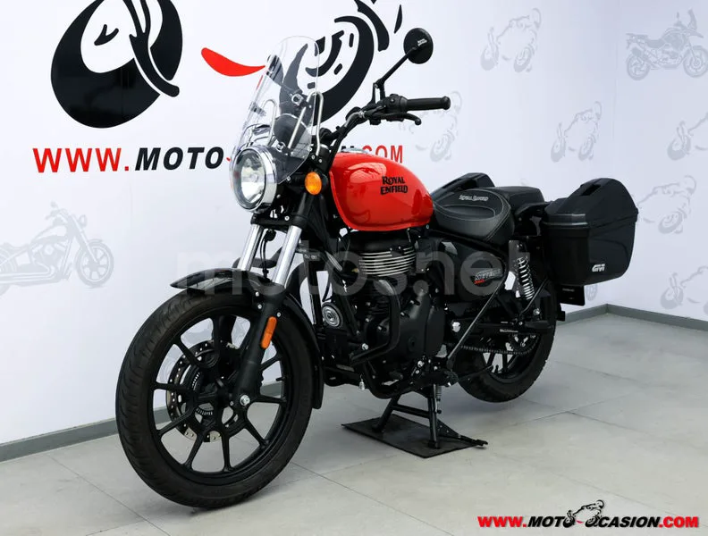 Royal Enfield Meteor 350 – Vista 8