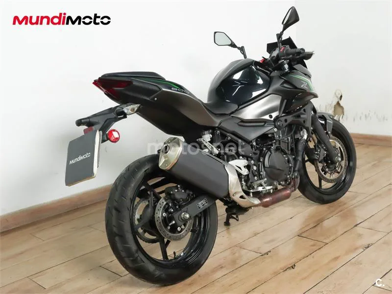 Kawasaki Z500 – Vista 3