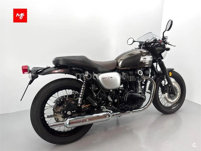 Kawasaki W800 – Vista 4
