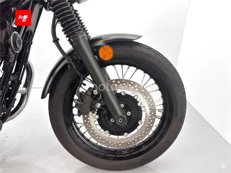 Kawasaki W800 – Vista 5