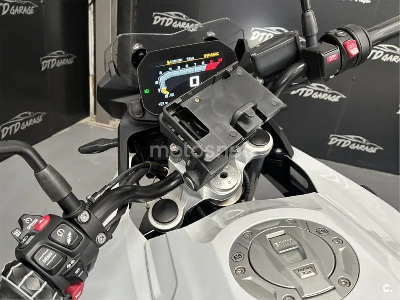 BMW F 750 – Vista 7